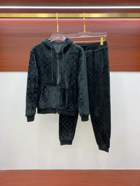 Picture of LV Sweater Suits _SKULVM-3XLomtr0340818